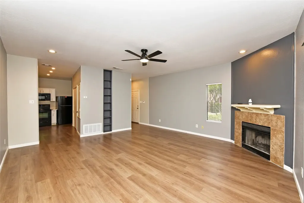 2023 Gentryside Drive 201 Houston TX 77077