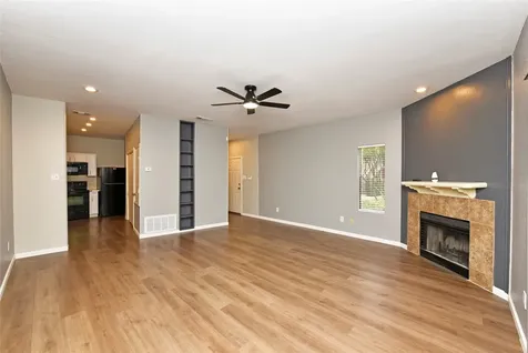 2023 Gentryside Drive 201 Houston TX 77077
