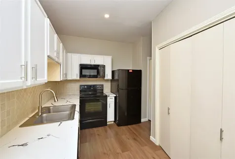 2023 Gentryside Drive 201 Houston TX 77077