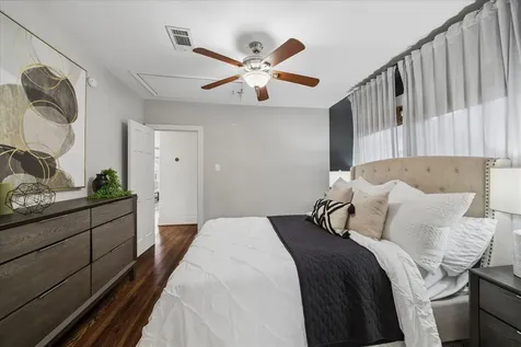 1305 Enid Street Houston TX 77009