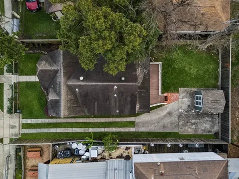 1305 Enid Street Houston TX 77009