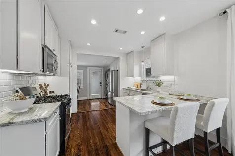 1305 Enid Street Houston TX 77009