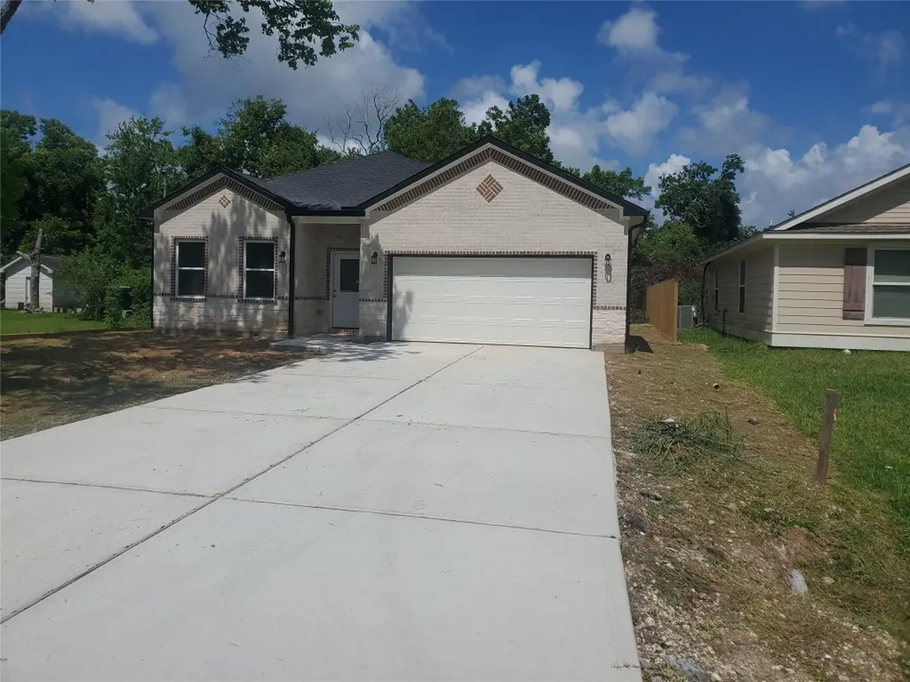 105 S Algeria Street Texas City TX 77591