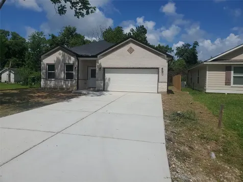105 S Algeria Street Texas City TX 77591