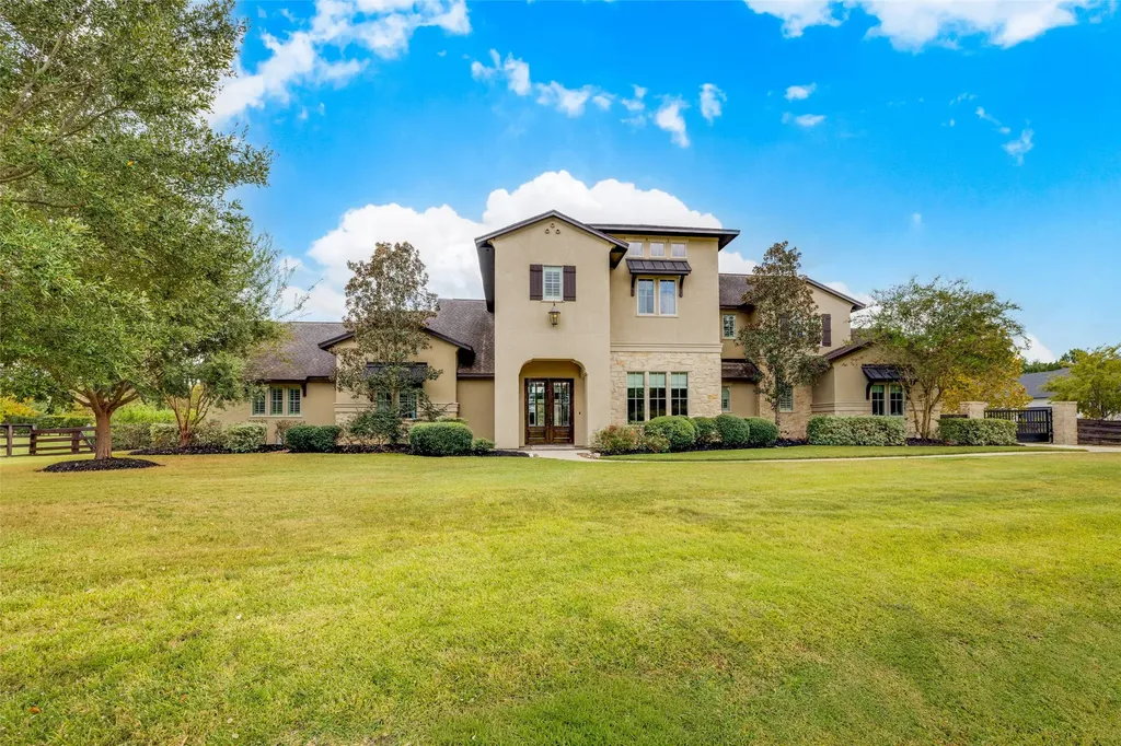 6 Copper Bottom Drive Tomball TX 77377