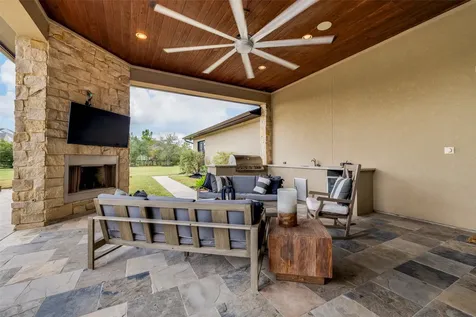 6 Copper Bottom Drive Tomball TX 77377