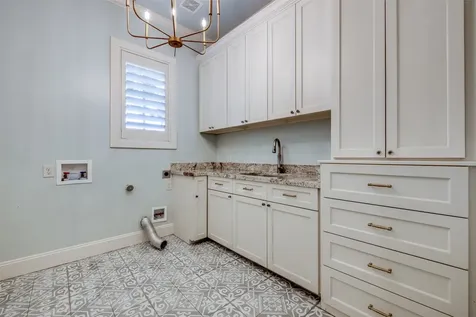 6 Copper Bottom Drive Tomball TX 77377