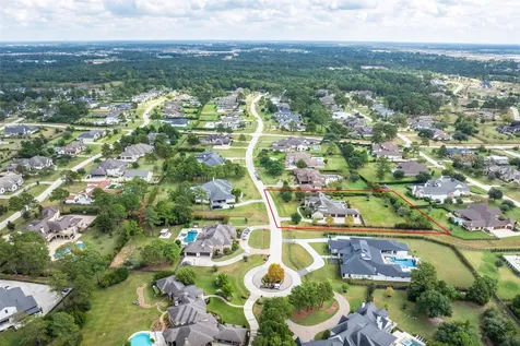6 Copper Bottom Drive Tomball TX 77377