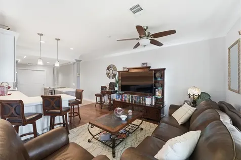 401 Lakeside Lane 113 Houston TX 77058