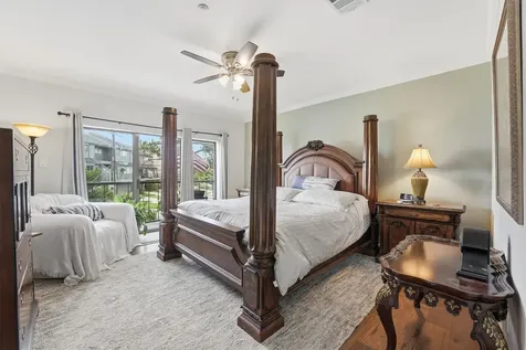 401 Lakeside Lane 113 Houston TX 77058