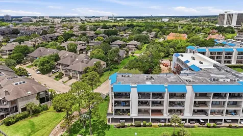 401 Lakeside Lane 113 Houston TX 77058