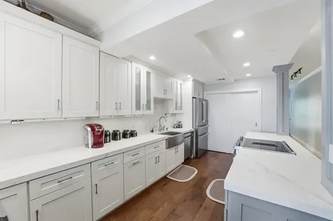 401 Lakeside Lane 113 Houston TX 77058