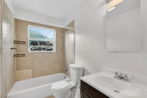 402 Meters Street Houston TX 77020