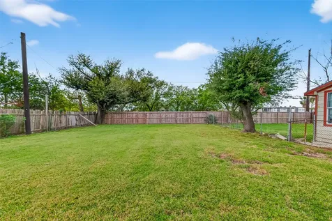 402 Meters Street Houston TX 77020