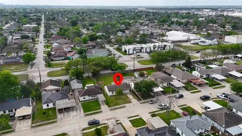 402 Meters Street Houston TX 77020