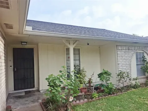 4022 Manordale Drive Houston TX 77082