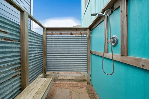 4121 Las Palmas Street Galveston TX 77554