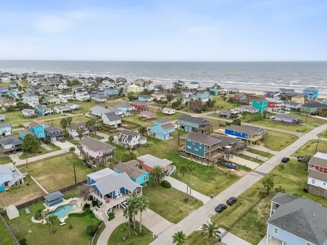 4121 Las Palmas Street Galveston TX 77554