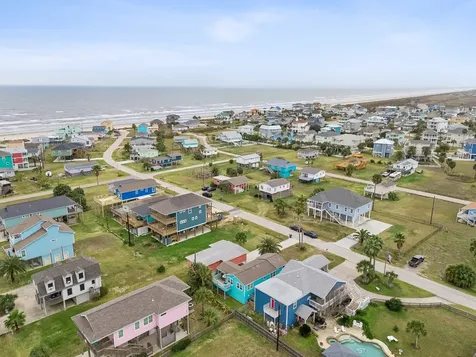 4121 Las Palmas Street Galveston TX 77554