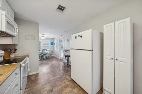 4121 Las Palmas Street Galveston TX 77554
