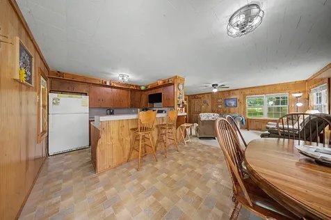2874 Cr 4750 Broaddus TX 75929