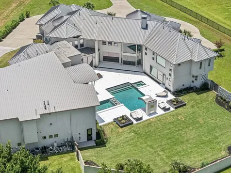 4043 Maranatha Drive Sugar Land TX 77479