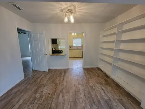 4301 Dorothy Street Bellaire TX 77401