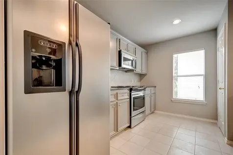 1718 Redwing Cove Drive Houston TX 77009