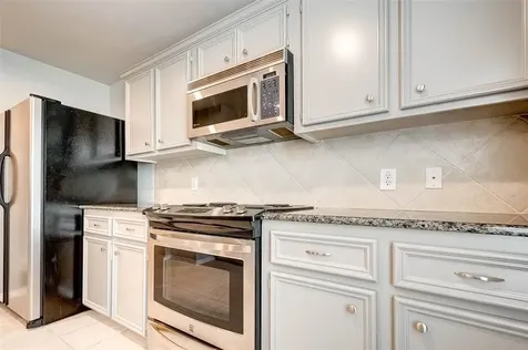1718 Redwing Cove Drive Houston TX 77009
