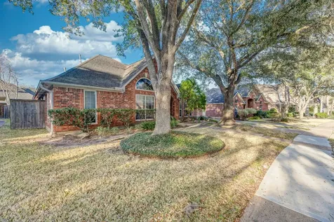 7111 Glenwood Drive Sugar Land TX 77479