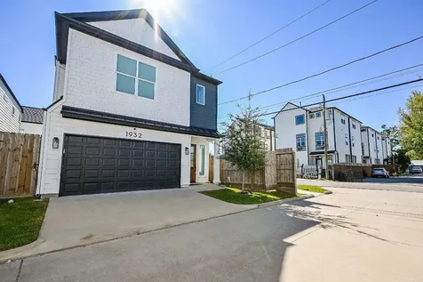1932 Hoskins Drive Houston TX 77080