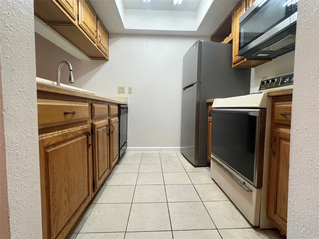 2826 S Bartell Drive 21 Houston TX 77054