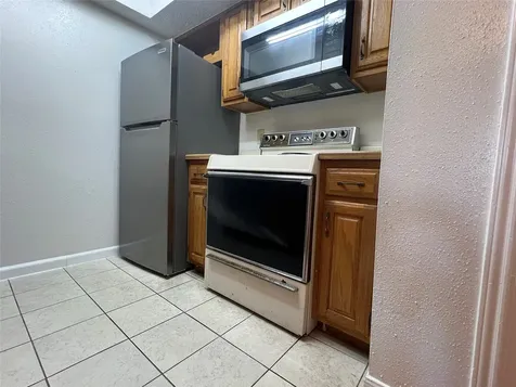 2826 S Bartell Drive 21 Houston TX 77054