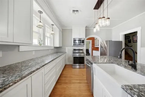215 N Haupstrasse Street Carmine TX 78932