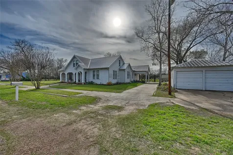 215 N Haupstrasse Street Carmine TX 78932