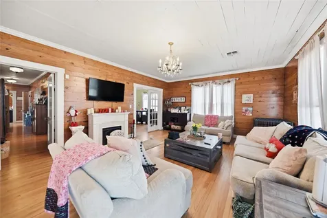 215 N Haupstrasse Street Carmine TX 78932