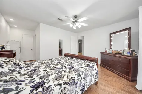 6903 La Violetta Drive Houston TX 77083