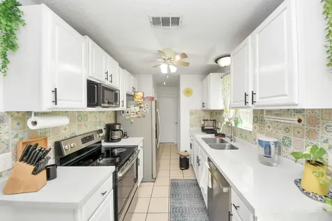 6903 La Violetta Drive Houston TX 77083