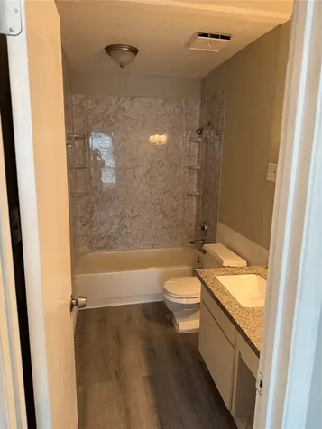 18800 Egret Bay Boulevard 106 Webster TX 77058