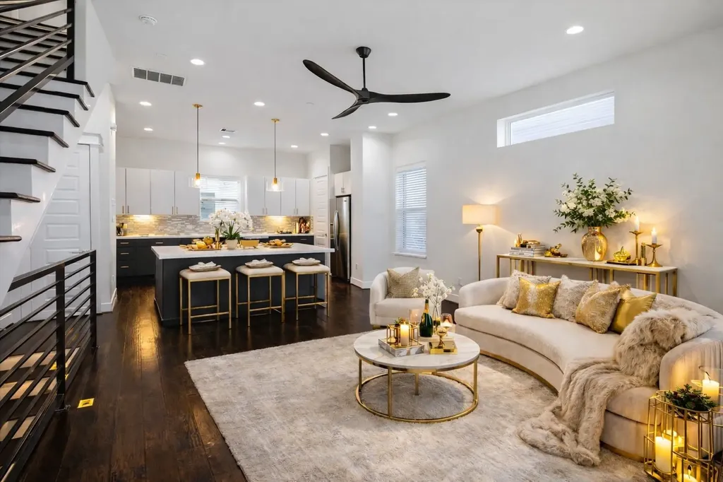2116 Naomi Street A Houston TX 77054