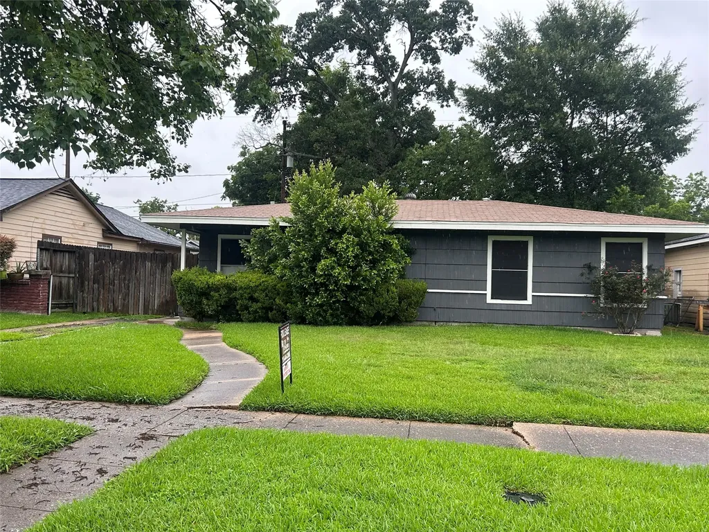 7655 El Rancho Street Houston TX 77087