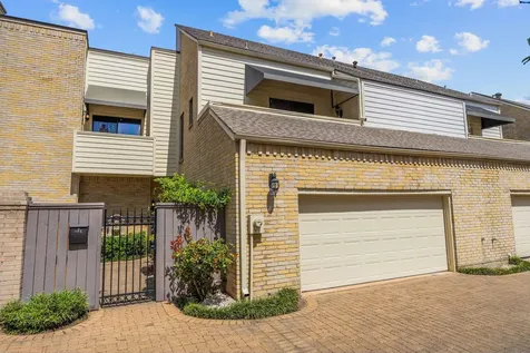 2118 Nantucket Drive C Houston TX 77057