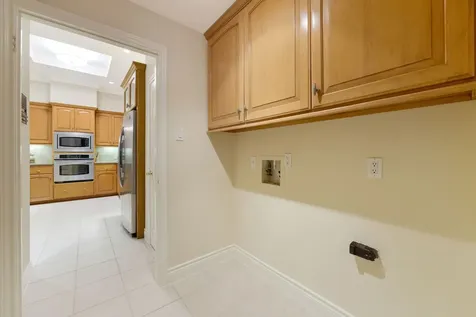 2118 Nantucket Drive C Houston TX 77057