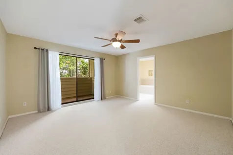 2118 Nantucket Drive C Houston TX 77057