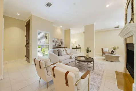 2118 Nantucket Drive C Houston TX 77057