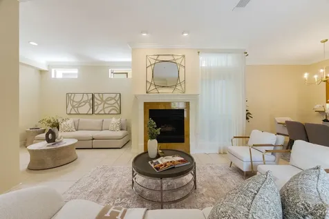 2118 Nantucket Drive C Houston TX 77057