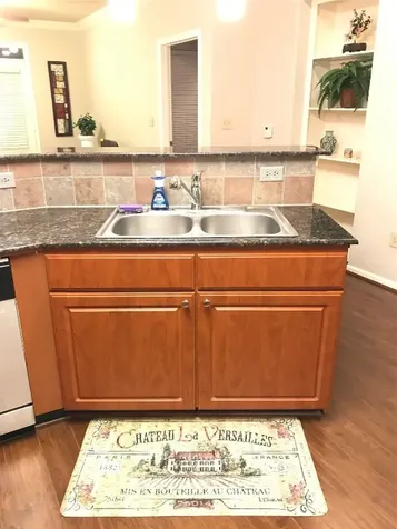 1711 Old Spanish Trail 106 Houston TX 77054