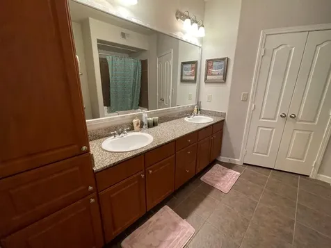 1711 Old Spanish Trail 106 Houston TX 77054