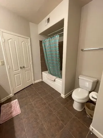 1711 Old Spanish Trail 106 Houston TX 77054