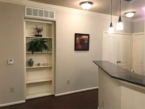 1711 Old Spanish Trail 106 Houston TX 77054